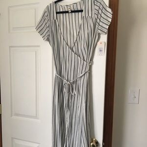 Billabong wrap maxi dress
